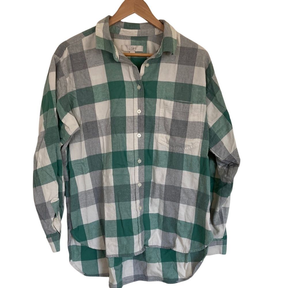 LOFT Green Gray White Plaid Button-Down Shirt - Relaxed Fit